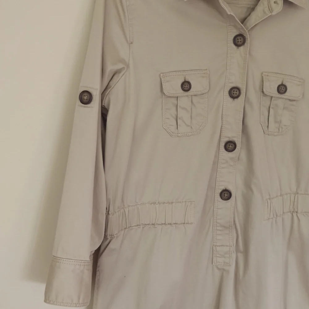 Ann Taylor Loft Khaki Safari Button Tab Sleeve Collared Dress SP Tan Pockets - Picture 5 of 16